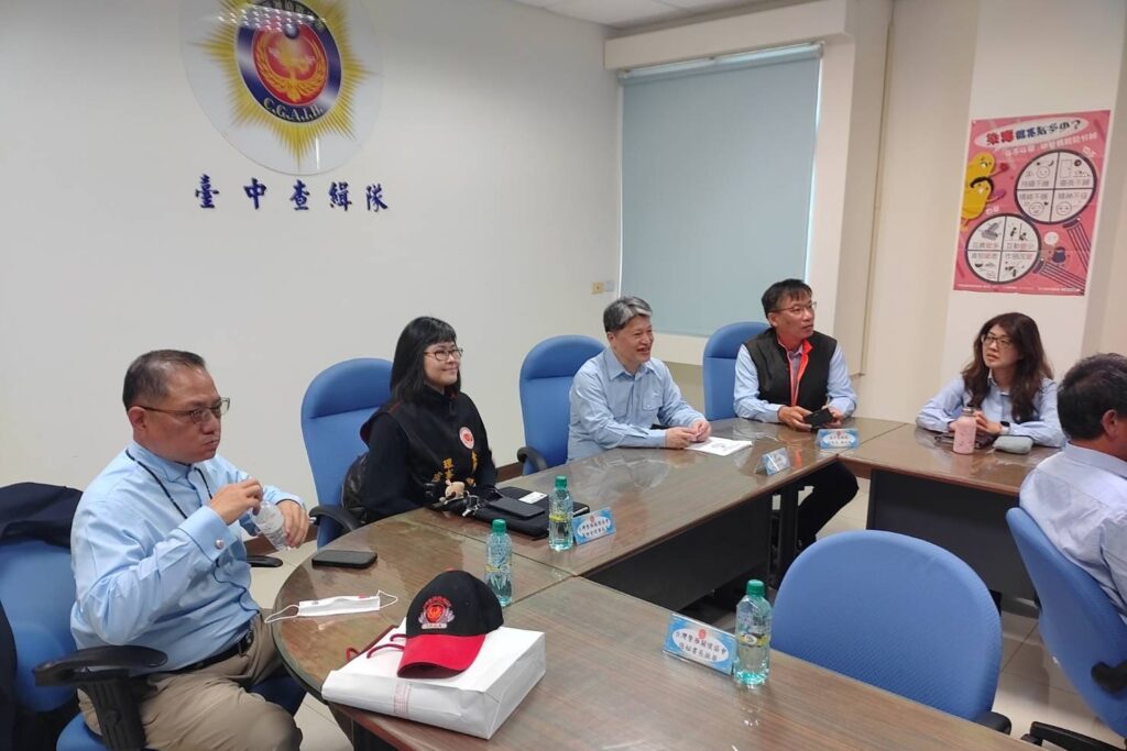 警雁關懷協會赴臺中港頒獎表揚 肯定海巡查緝毒品與走私案件卓越功績 66 MEITU 20260114 191922057