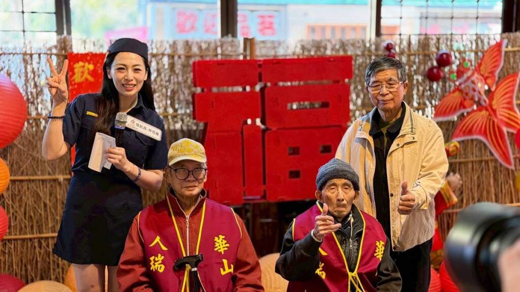 ▲鹿谷愛心天使站在地服務已邁入第十五年，目前服務近百位長輩。