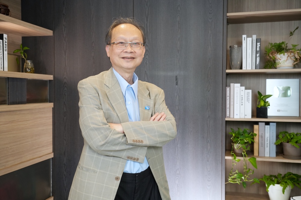 【有影】植牙不是唯一選擇 林泰武Double Crown幫高齡爺奶守住最後一口好牙 209 cnews124251229a01