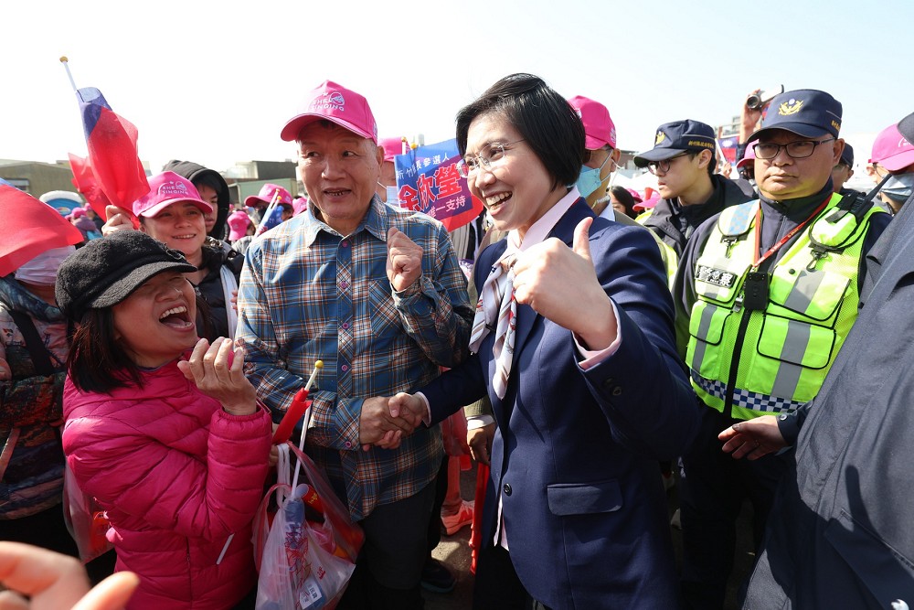 質疑陳見賢兼新竹縣黨部主委「球員兼裁判」 徐欣瑩籲黨中央採全民調 204 質疑陳見賢兼新竹縣黨部主委「球員兼裁判」 徐欣瑩籲黨中央採全民調 203