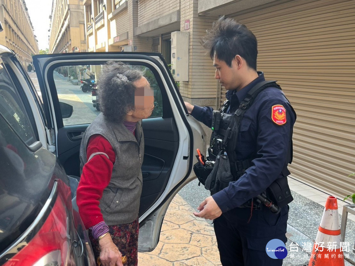 迷途婦人忘記返家方向不知所措,中壢警協助平安返家。<br /><br />