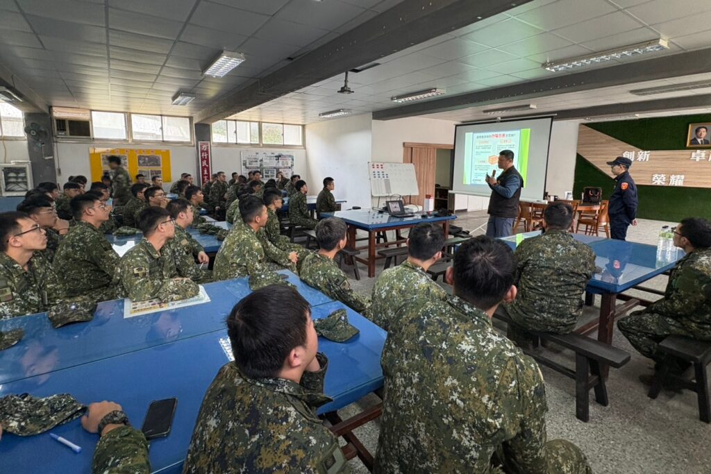 軍警齊心共防詐 基四警前進軍營宣導 56 MEITU 20260115 142532654
