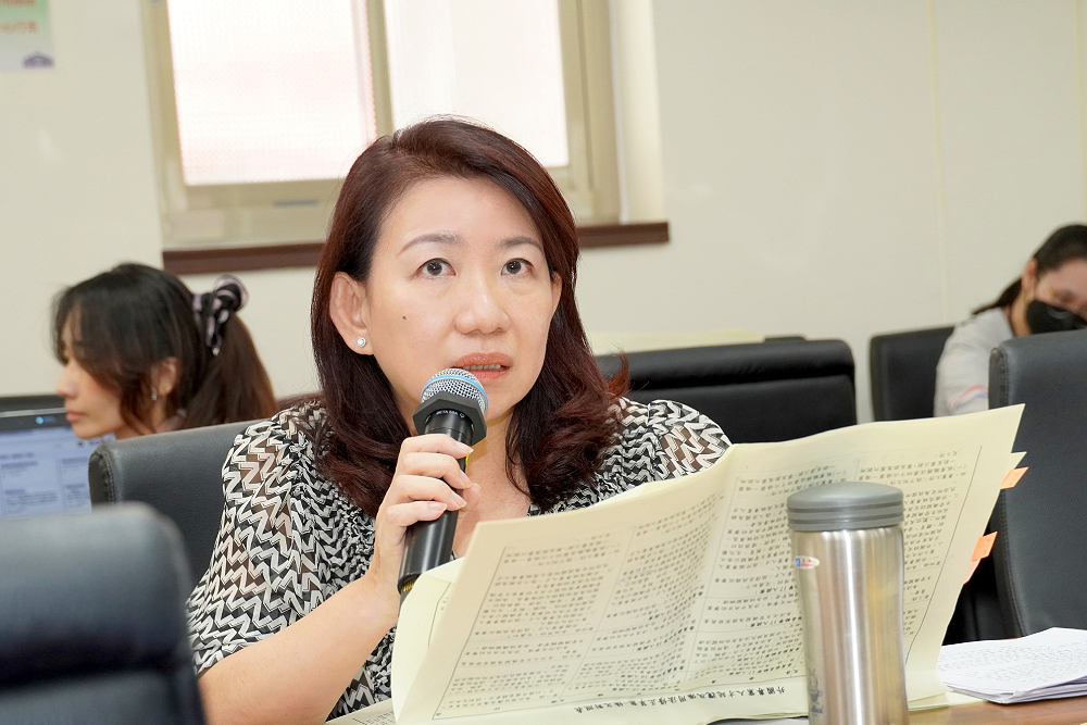 應屆畢業僑外生覓職免工作許可 羅美玲:營造友善環境是攬才留才關鍵 244 應屆畢業僑外生覓職免工作許可 羅美玲:營造友善環境是攬才留才關鍵 243
