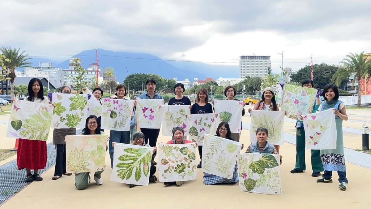 ▲以共創為核心，號召百人參與植物染創作，為花蓮燈會暖身。