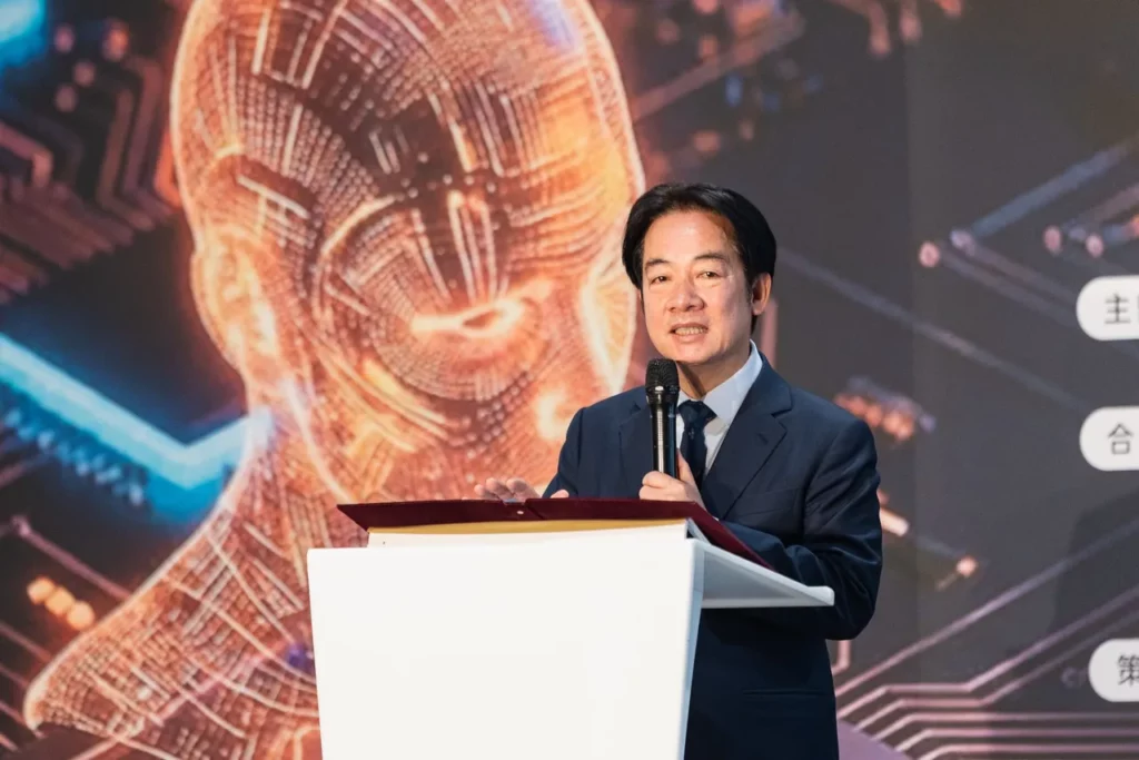 民進黨金門縣長人選難產，賴清德在中執會3度急問無人應答。名嘴董智森分析，國民黨立委陳玉珍擁有「陳氏宗親」與「國民黨」雙重支持，實力太強大，導致綠營無人敢戰。