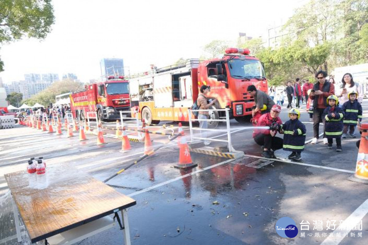 水域安全守護與射水體驗。