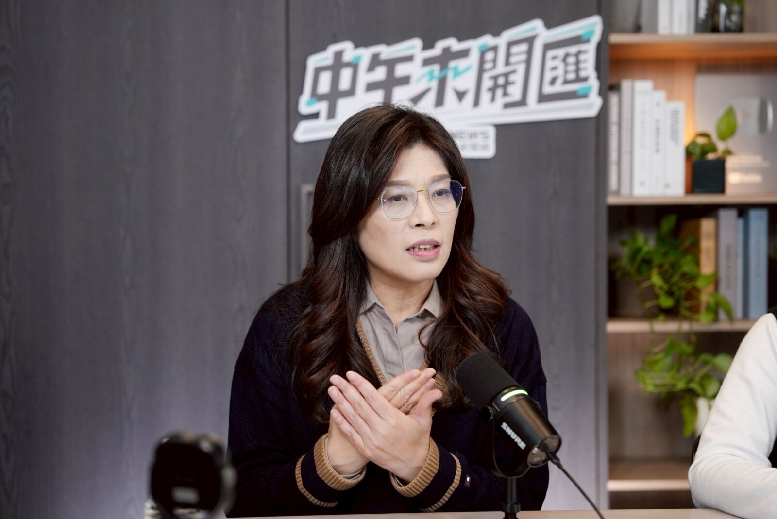 中午來開匯／上任國民黨主席3個月坦言募款困難　鄭麗文：民進黨製造寒蟬效應 213