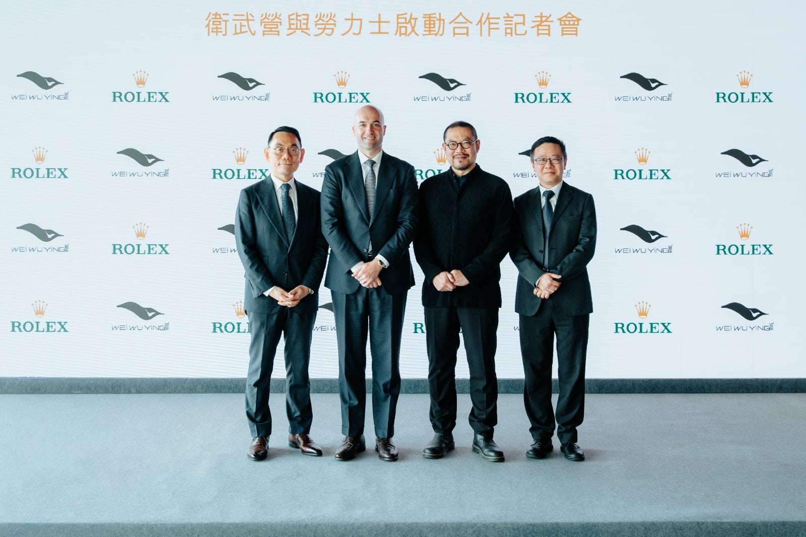 ▲勞力士成為衛武營專屬鐘錶合作夥勞力士首度支持臺灣表演藝術中心，與衛武營攜手提升在地文化景觀並深化國際藝術.連、衛武營國家藝術文化中心營運副總監黃國威合影。