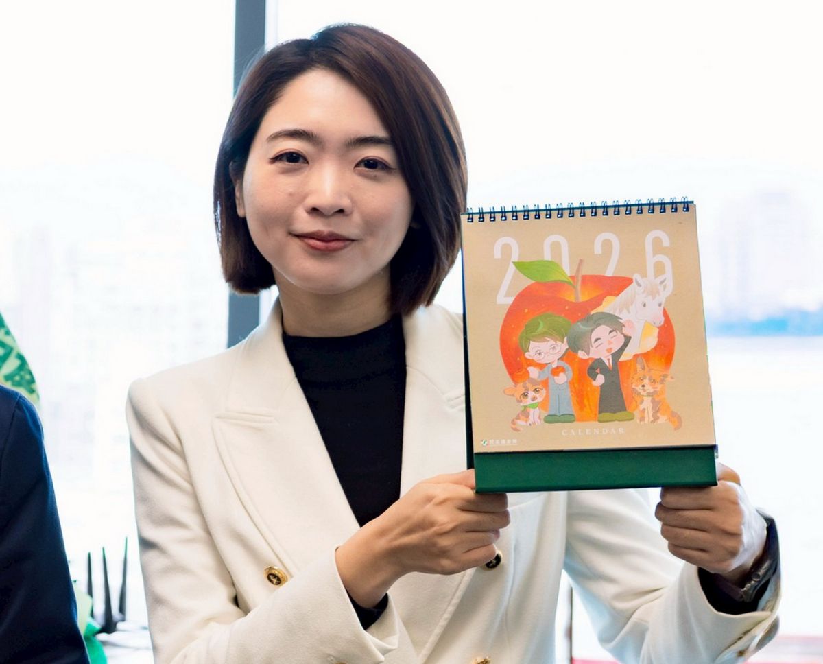 圖/民進黨發言人韓瑩痛批,在野黨無視國際情勢與國防迫切需求,持續癱瘓預算審查,質疑是否在「等中國同意」。(民進黨提供)