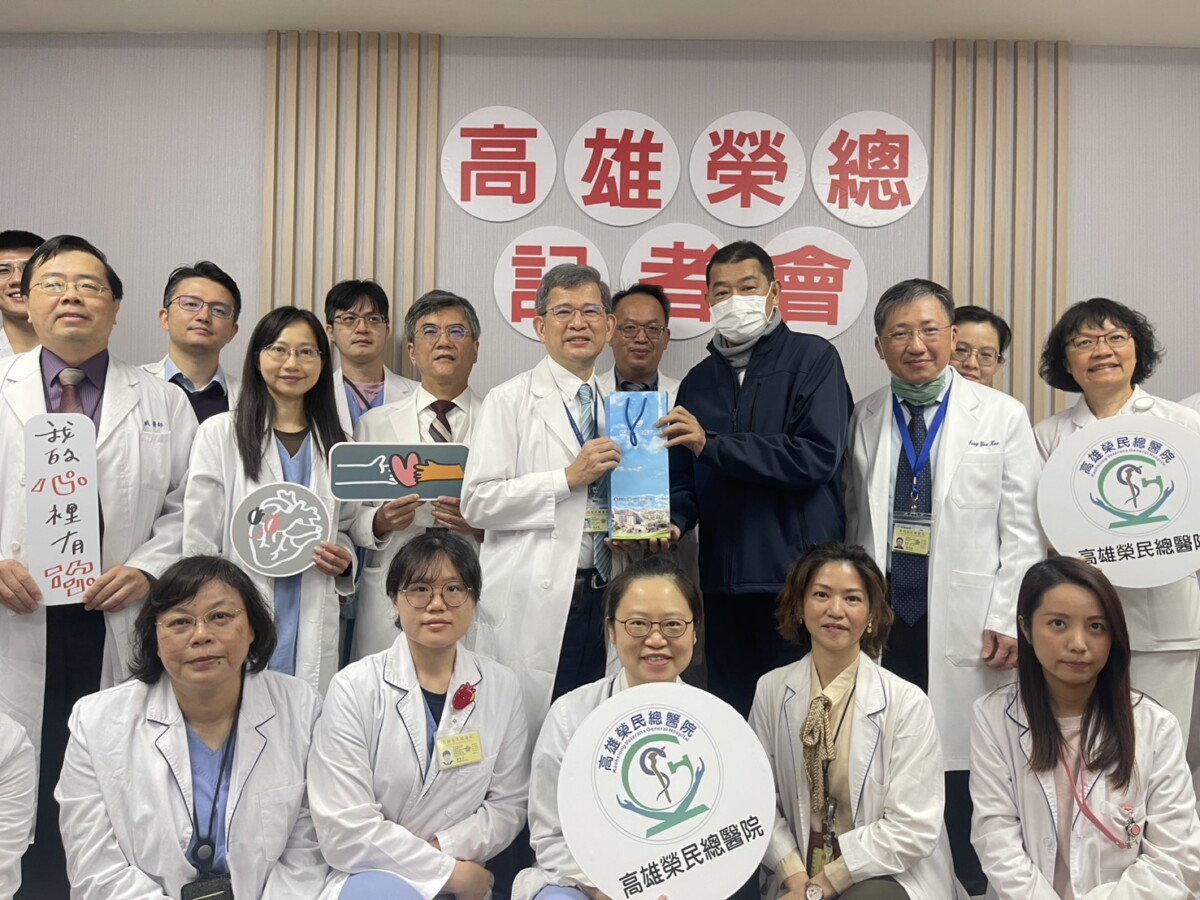 ▲郝姓心臟病患重生,感謝醫療團隊院長陳金順及心臟內科郭風裕主任等精英。(記者 李堂安 翻攝)