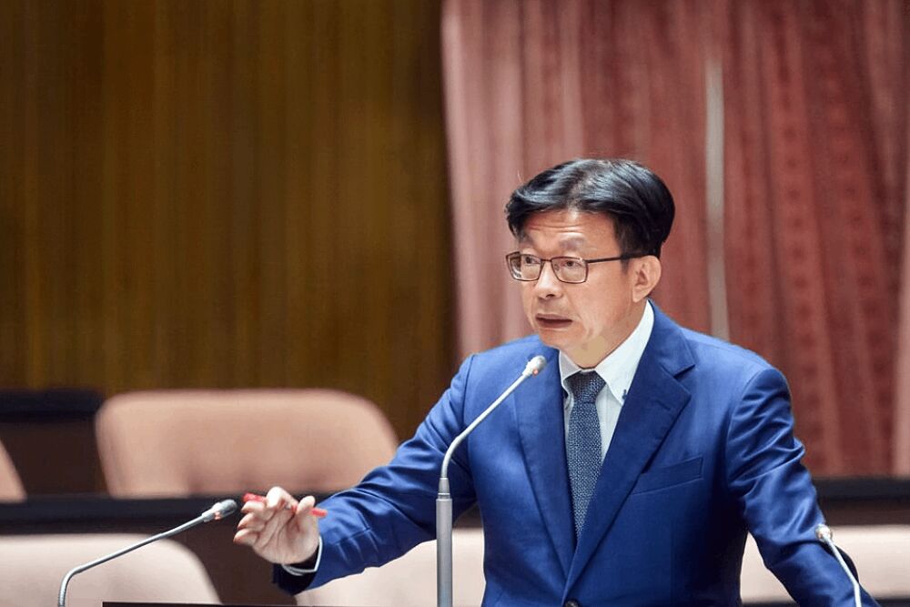 郭國文評高市早苗推動國會改選 盼成兼具路線與實力的「女安倍」 190 照片來源:郭國文臉書