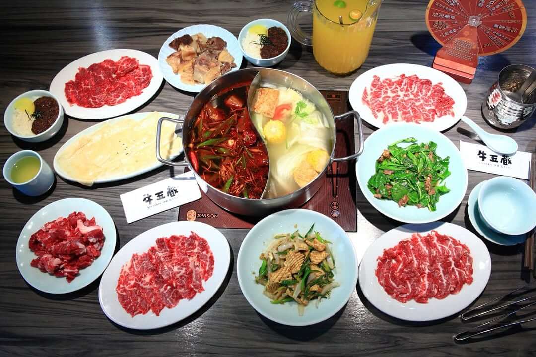 台南牛肉火鍋 牛五蔵 - 肉鍋 x 塩ホルモン