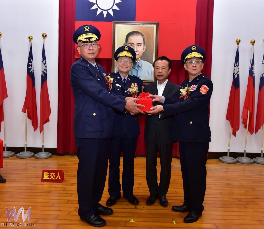 古瑞麟新任嘉義縣警察局局長,翁章梁縣長主持,各界應邀觀禮。(圖/嘉義縣警察局提供)