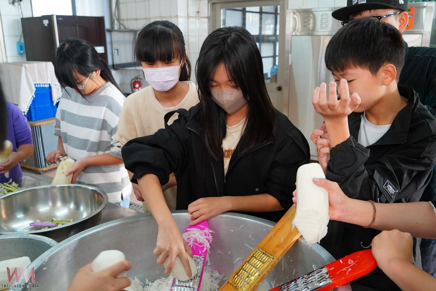 （有影片）／從田裡到灶腳　香田國小學童動手做出農村好彩頭 - https://www.watchmedia01.com