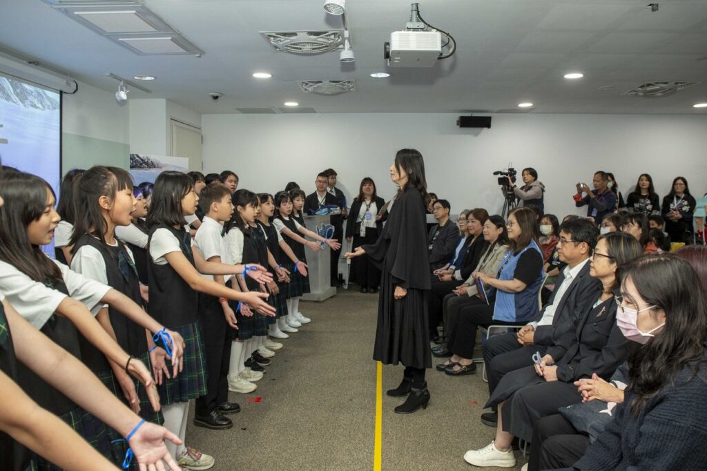 高雄市兒童合唱團現場演唱