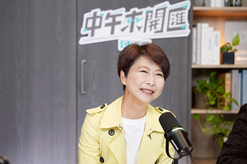 中午來開匯/酸謝龍介只會直播上電視 陳亭妃:要台南人陪你玩4年嗎? 216 中午來開匯/酸謝龍介只會直播上電視 陳亭妃:要台南人陪你玩4年嗎? 215