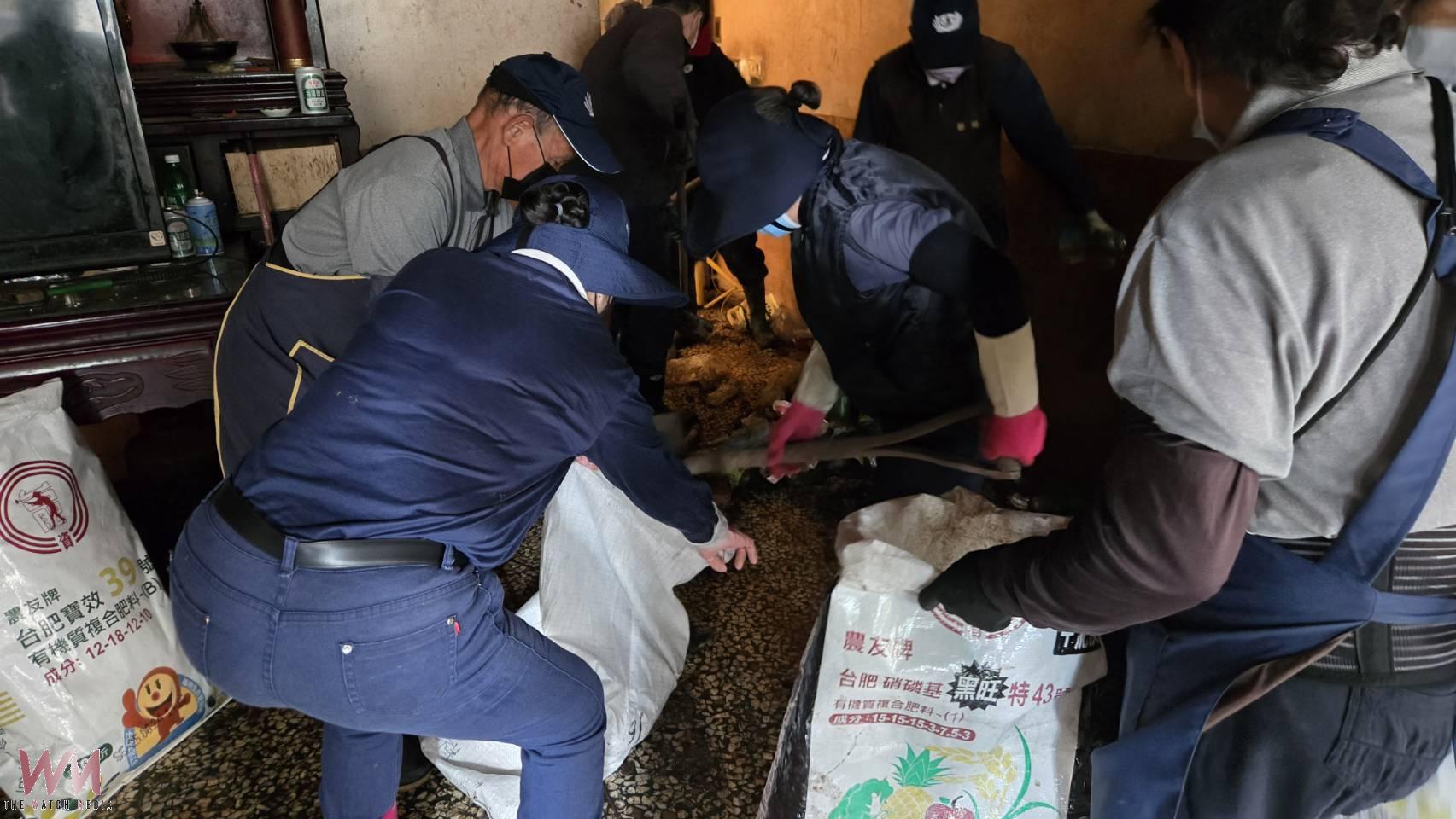草屯鎮弱勢家戶釀火災 慈濟志工動員協助清掃家園 - https://www.watchmedia01.com