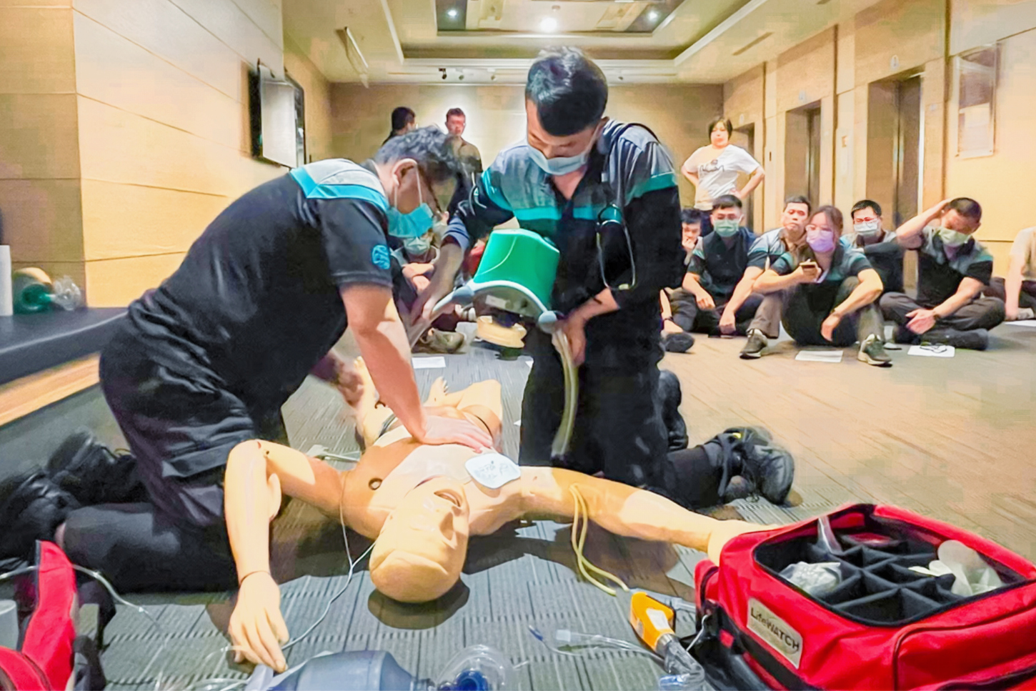 (有影片)/彰化高級救護技術員急救氣喘患者 成功守護生命 - https://www.watchmedia01.com