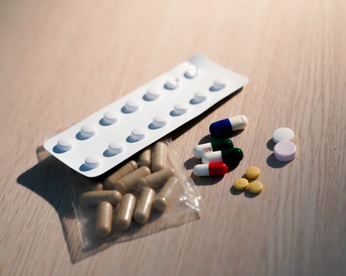 圖/止痛藥依成分不同,適用族群與注意事項也有所差異,若未正確使用,不僅無法解決疼痛問題,更會對健康造成潛在風險。(示意圖,台北慈濟醫院提供)