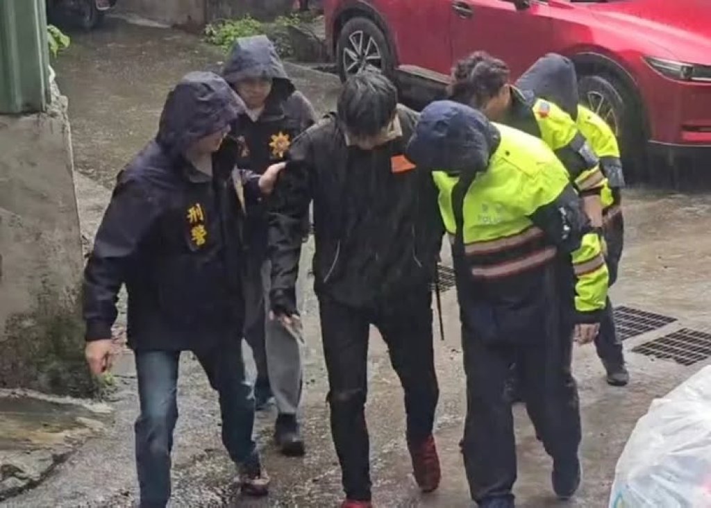 基隆南榮公墓喋血!2清潔員遭砍1人胸部中刀 兇嫌到案殺人未遂送辦