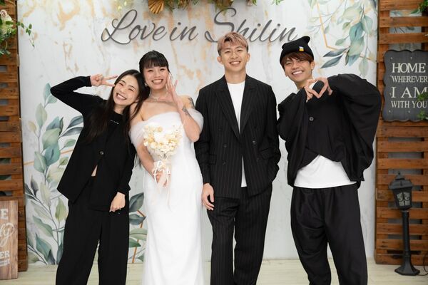 耶嫩和俐馨登記結婚。(圖/翻攝耶嫩Threads)