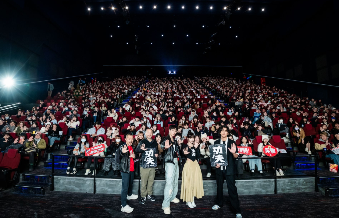 柯震東34歲再演高中生,片中還有全裸、打手槍激情橋段。(圖/麻吉砥加提供)