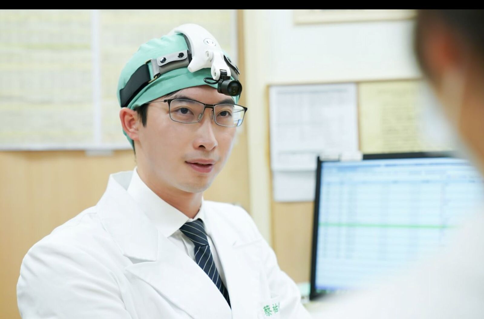 「嘴裡沙沙的」冒粗糙顆粒! 老司機靠檳榔提神驚現癌變徵兆 228 「嘴裡沙沙的」冒粗糙顆粒! 老司機靠檳榔提神驚現癌變徵兆 227