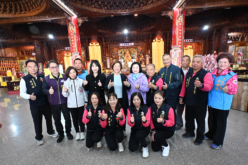 國民黨彰化縣長提名卡在謝衣鳯家族 藍營喊話:還有其他縣長候選人 206 國民黨彰化縣長提名卡在謝衣鳯家族 藍營喊話:還有其他縣長候選人 205