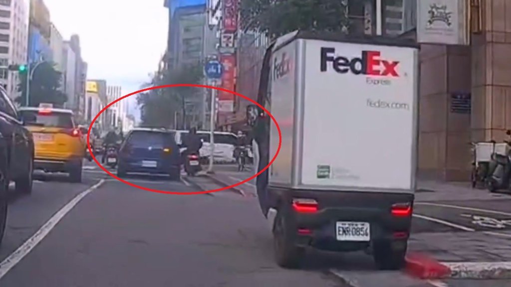 影／北市中山區車禍！三立採訪車撞進彰化銀行影片曝光　10人受傷名單一次看
