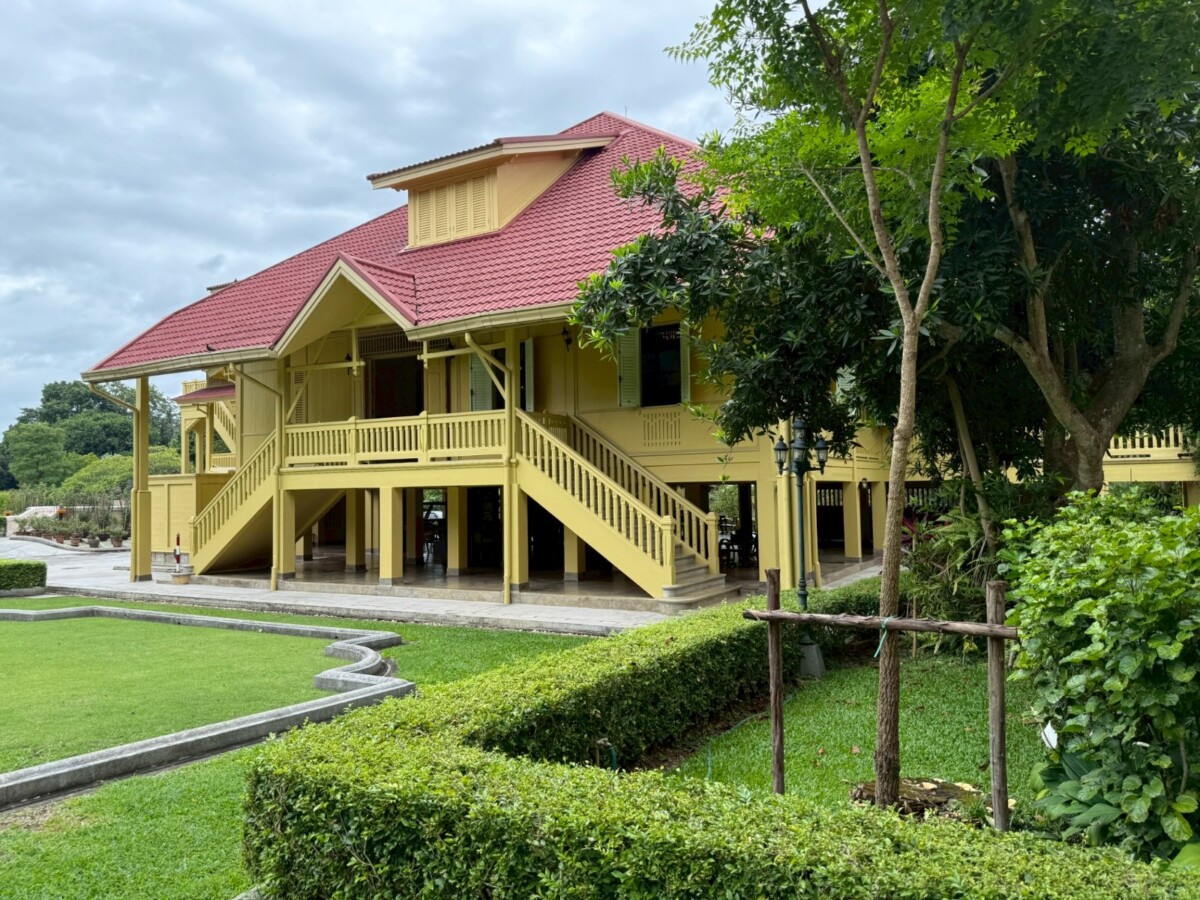 ▲圖為位於泰國清邁古城的Dara Museum，原為泰王Rama V (拉瑪五世) 的王妃Dararasmee (達拉拉斯米) 的故居：The Dara Pirom Palace (達拉皮隆宮)，目前由朱拉隆功大學管理。（記者 李堂安 翻攝）