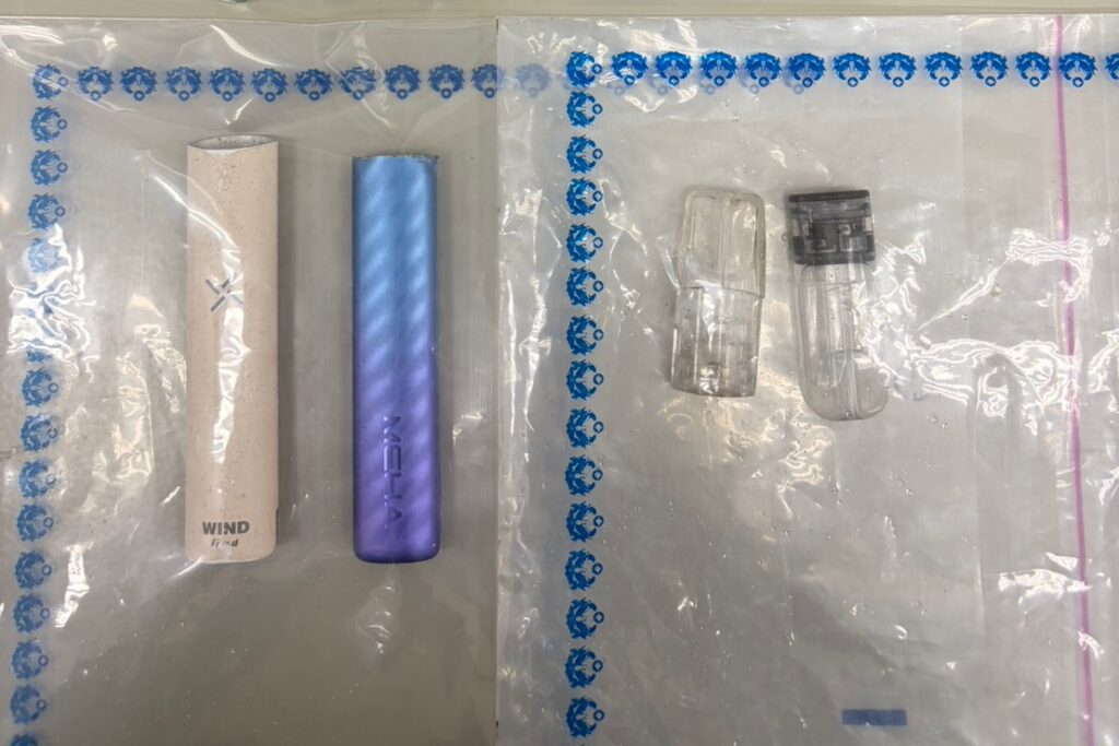 違規藏毒拒檢逃逸衝撞 信義警果斷開槍阻危害 32 MEITU 20260124 130007400