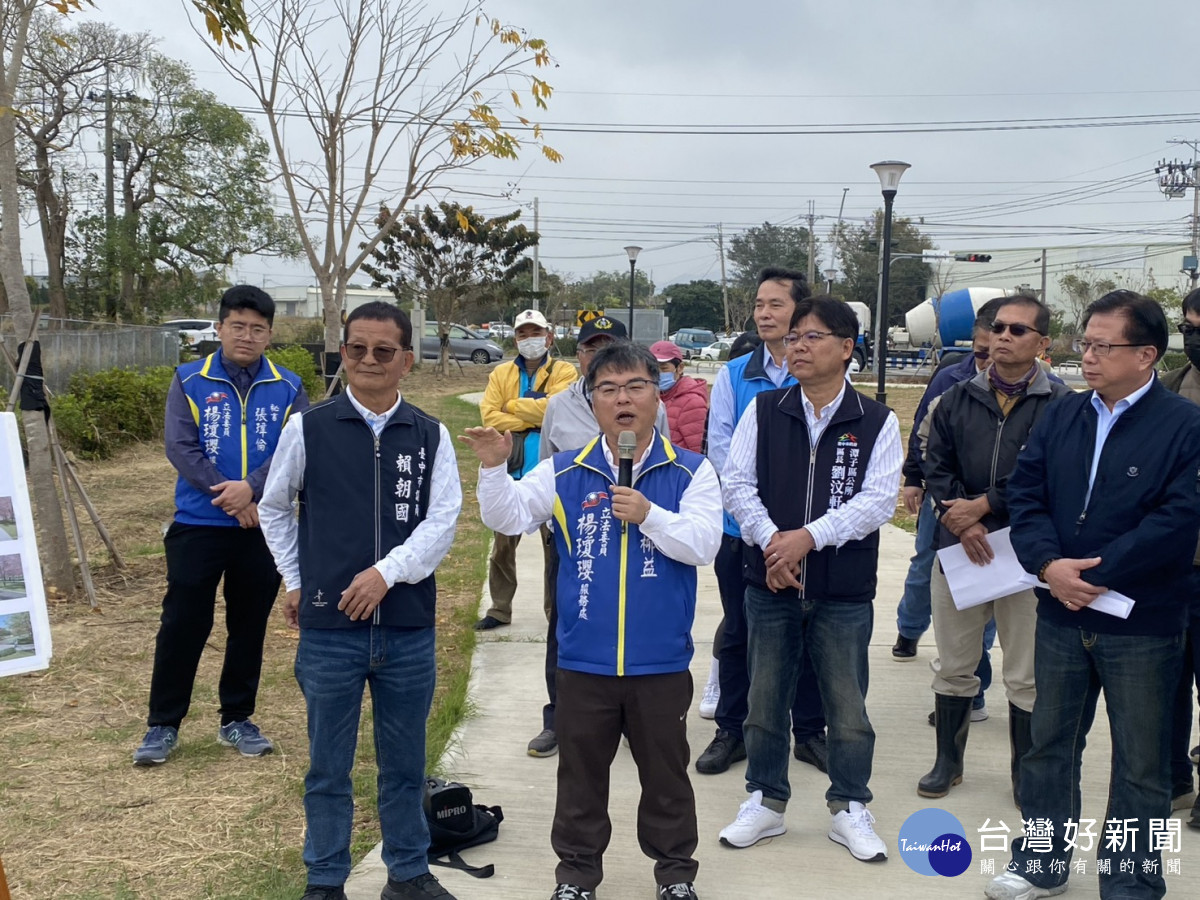 立法院經濟委員會現勘「潭子區第三、第四公墓及大雅區第六公墓暨農田水利署台中管理處三十五分線整體環境改善規劃案」。