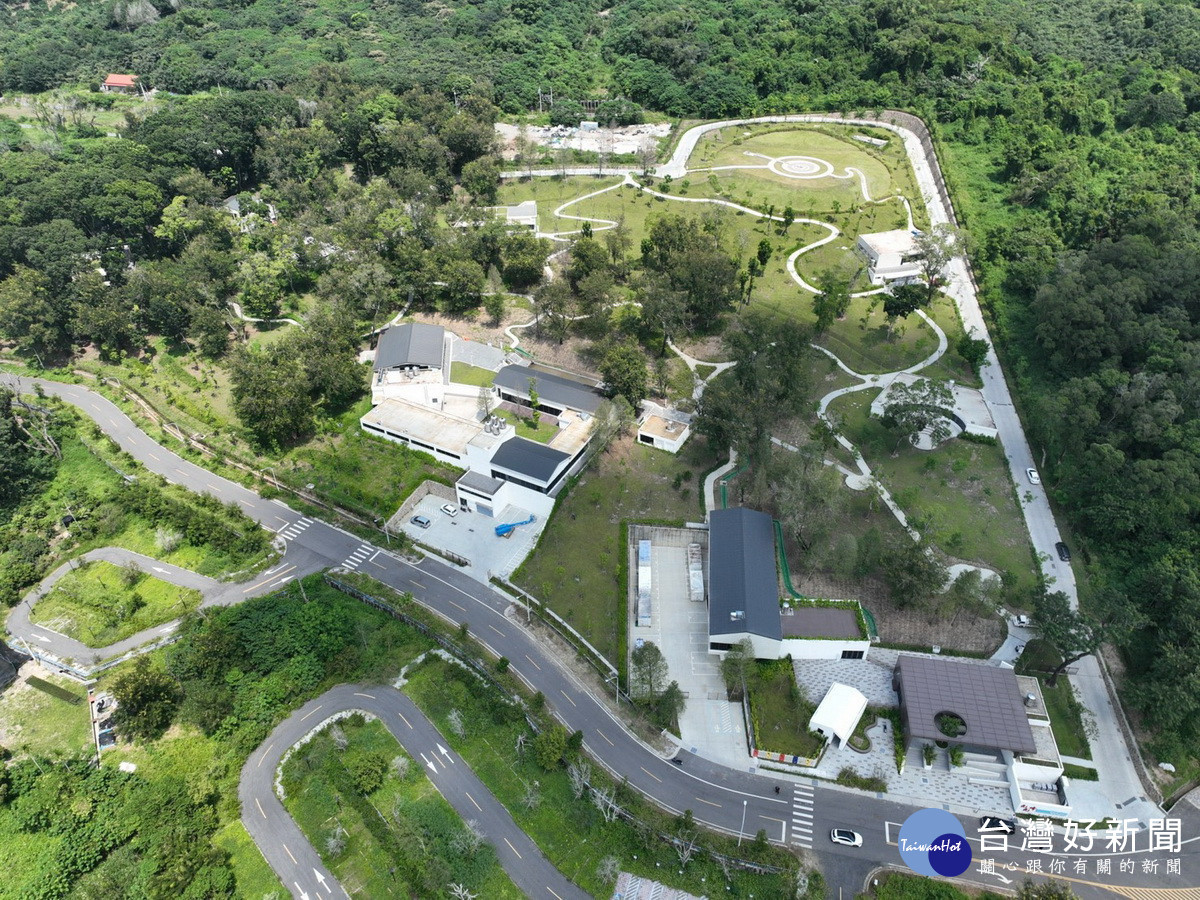 九九峰氦氣球園區即將試營運。(縣府提供)