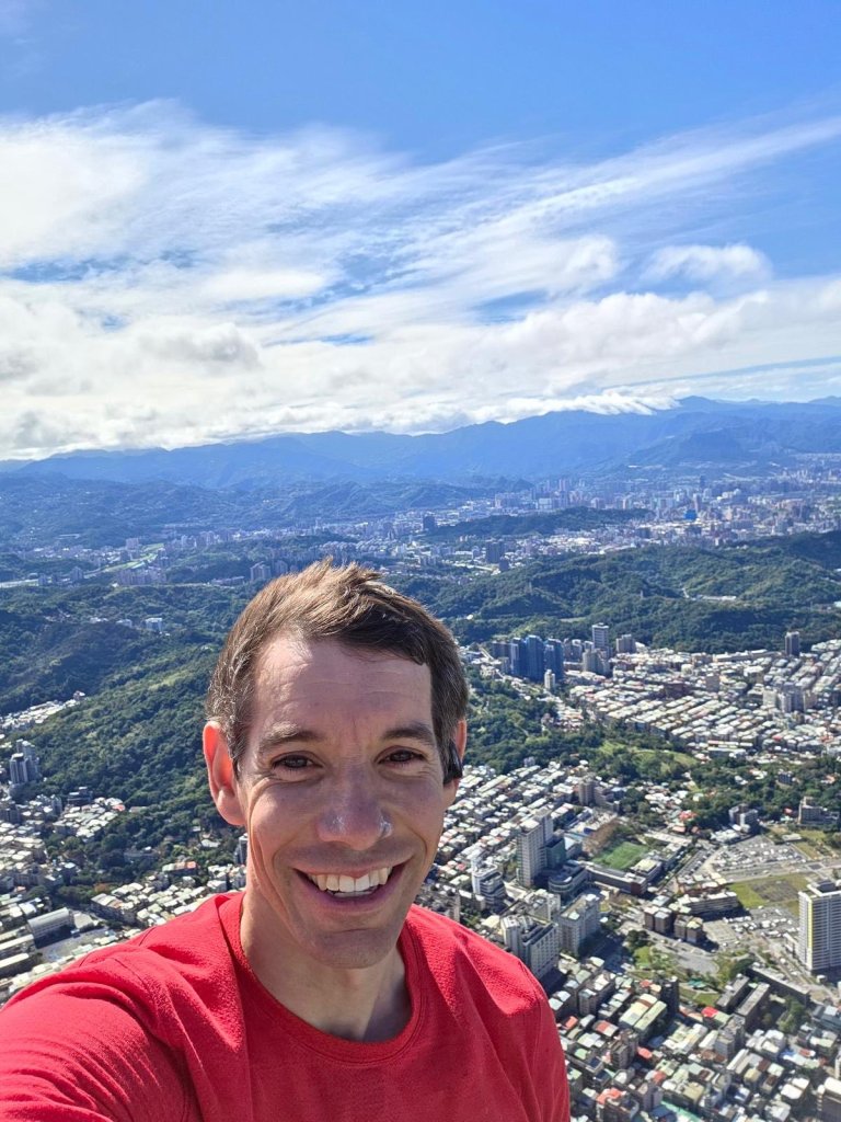 霍諾德登頂101後首發聲!外國網友:你把我們嚇得半死-台灣人喊再來玩