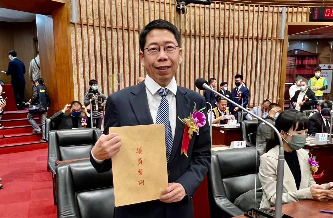詐領助理費1455萬二審仍緩刑 黃紹庭須上繳公庫200萬元