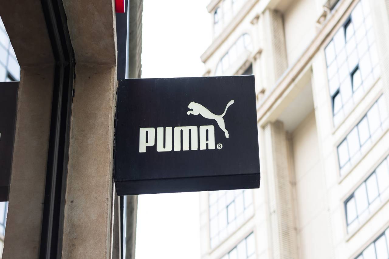 中國安踏運動集團再收編一品牌! 宣告以 15 億歐元現金買下 PUMA 逾 30% 股份