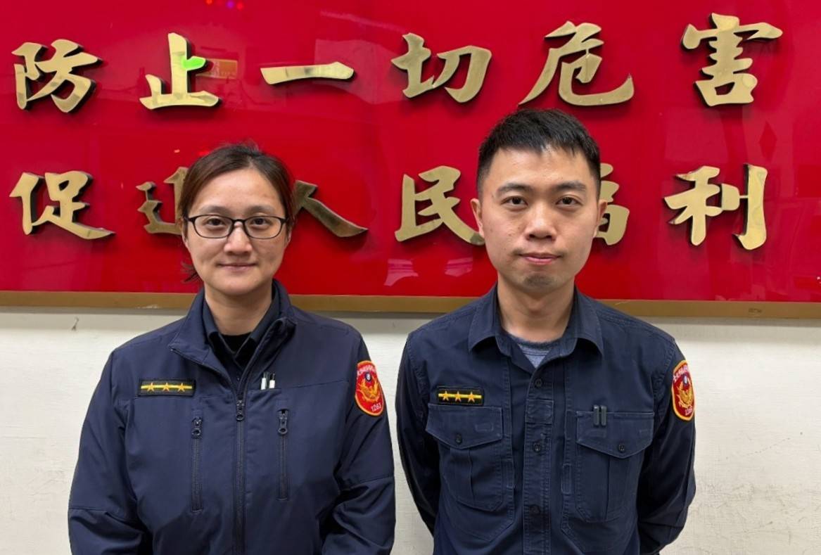 大同分局延平派出所警員黃沛琳(左)、張勝閔(右)。(圖/記者戴昱弘 翻攝)