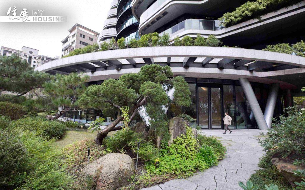 481160