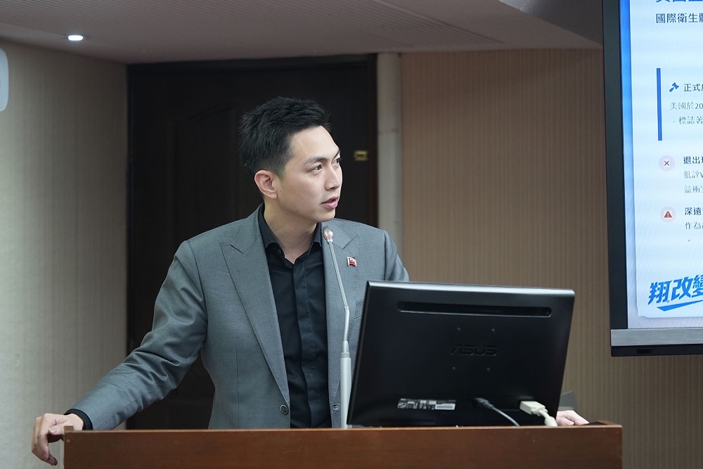 廖偉翔關注醫師加班費免稅 石崇良允諾:年前發函執行 224 廖偉翔關注醫師加班費免稅 石崇良允諾:年前發函執行 223