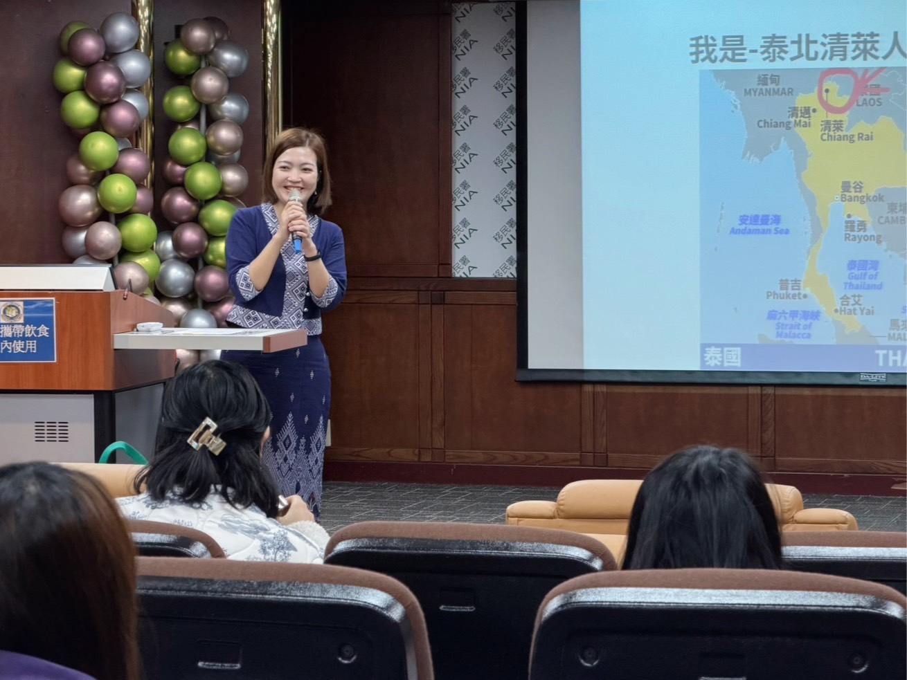 伍精唯BEKA CHIDAPHA鼓勵新住民朋友敞開心胸成為跨文化的交流橋樑。(圖/記者 趙靜姸翻攝)