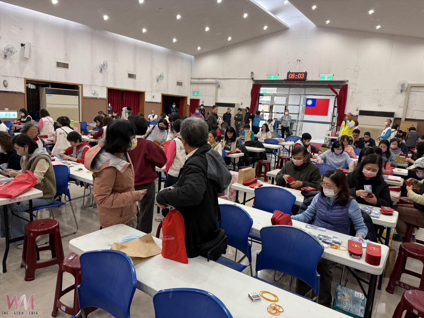 (有影片)/數錢數到手軟 彰化市發6千元敬老金點鈔現場曝光 - https://www.watchmedia01.com