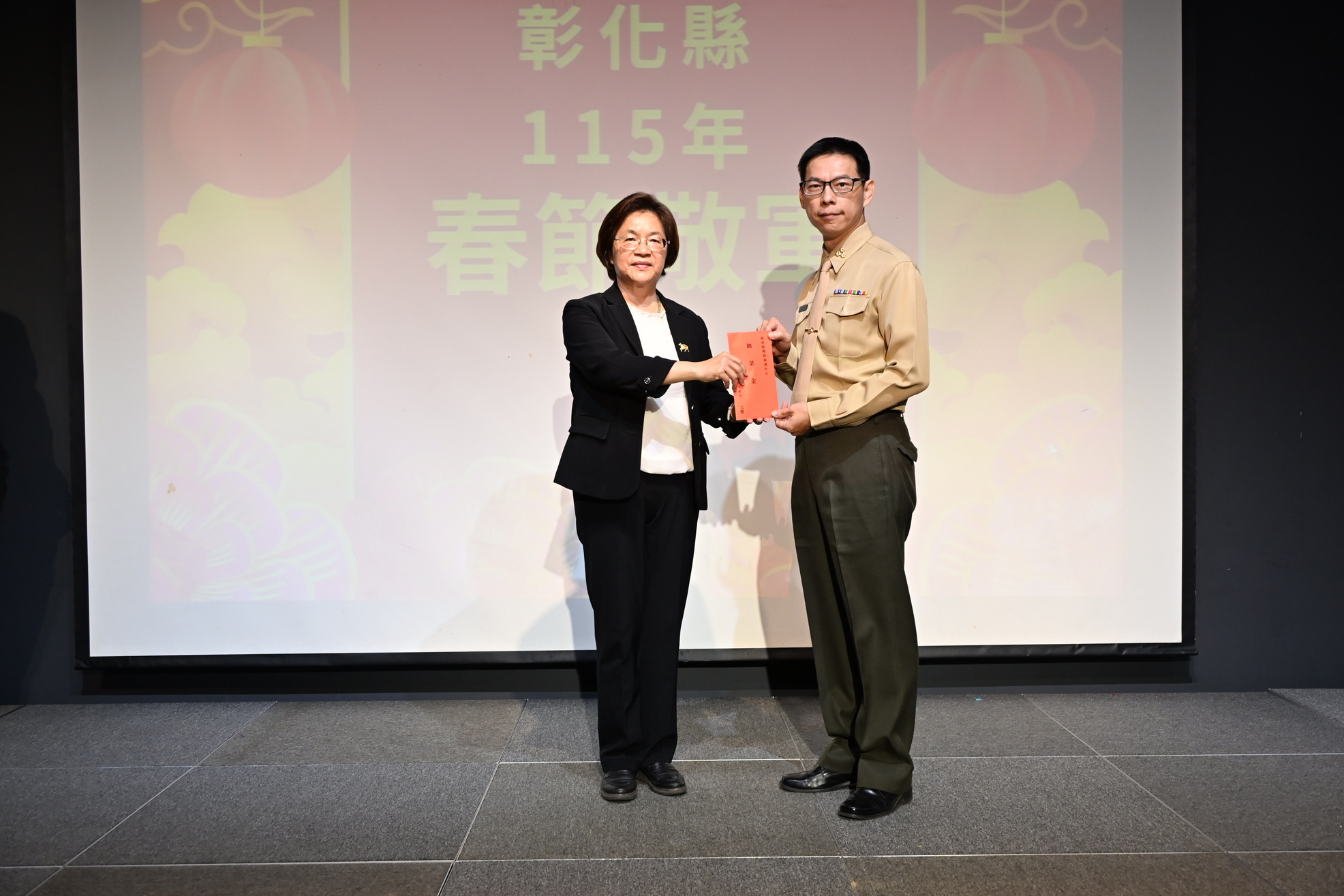 春節敬軍　王惠美致贈30萬加菜金感謝國軍守護家園