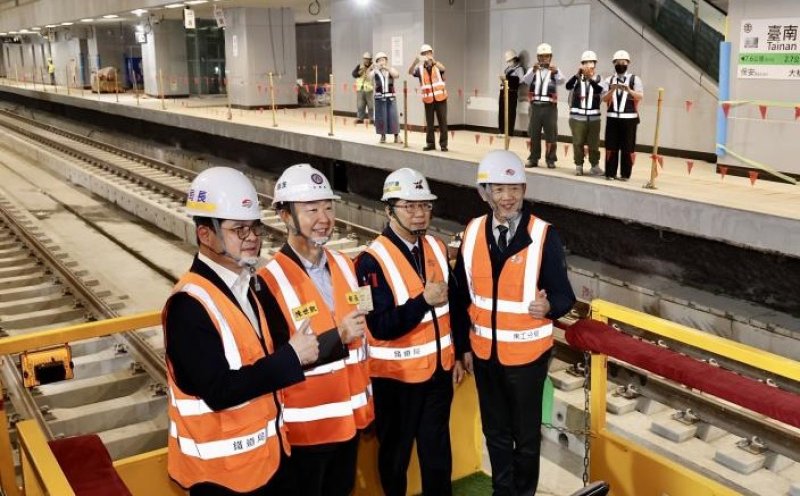 台南鐵路地下化今完成全線軌道接合