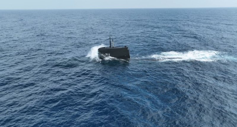 國造潛艦再進展 海鯤軍艦淺水潛航測試達標
