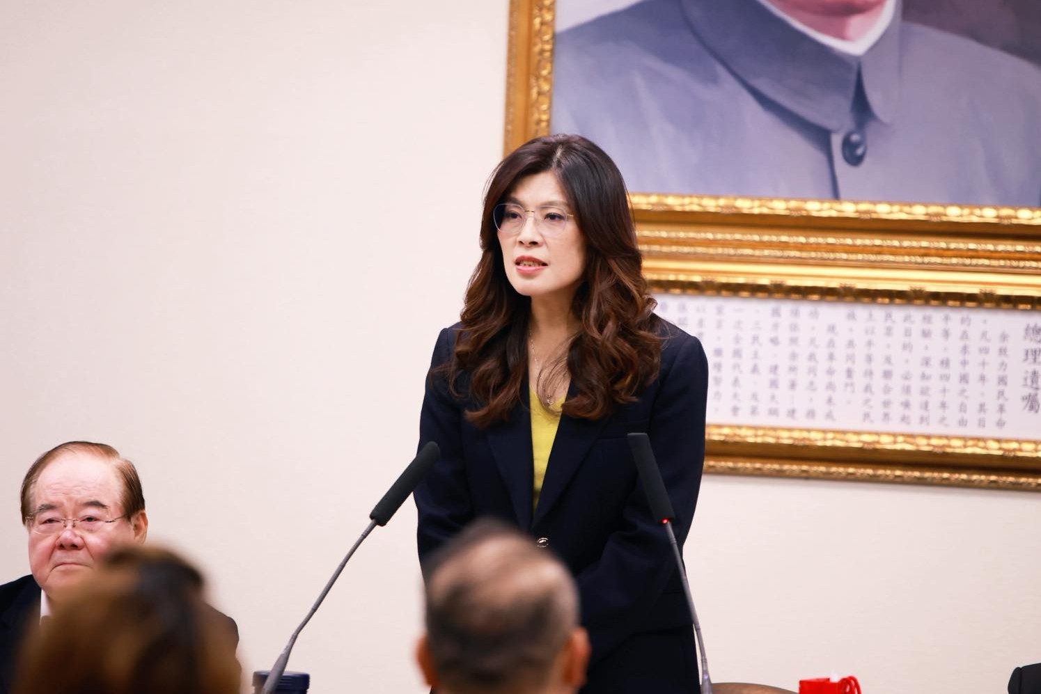 【何啟聖專欄】「恩人說」的致命錯誤 鄭麗文把國民黨送進民進黨的敘事陷阱 212 CNEWS195260130a01