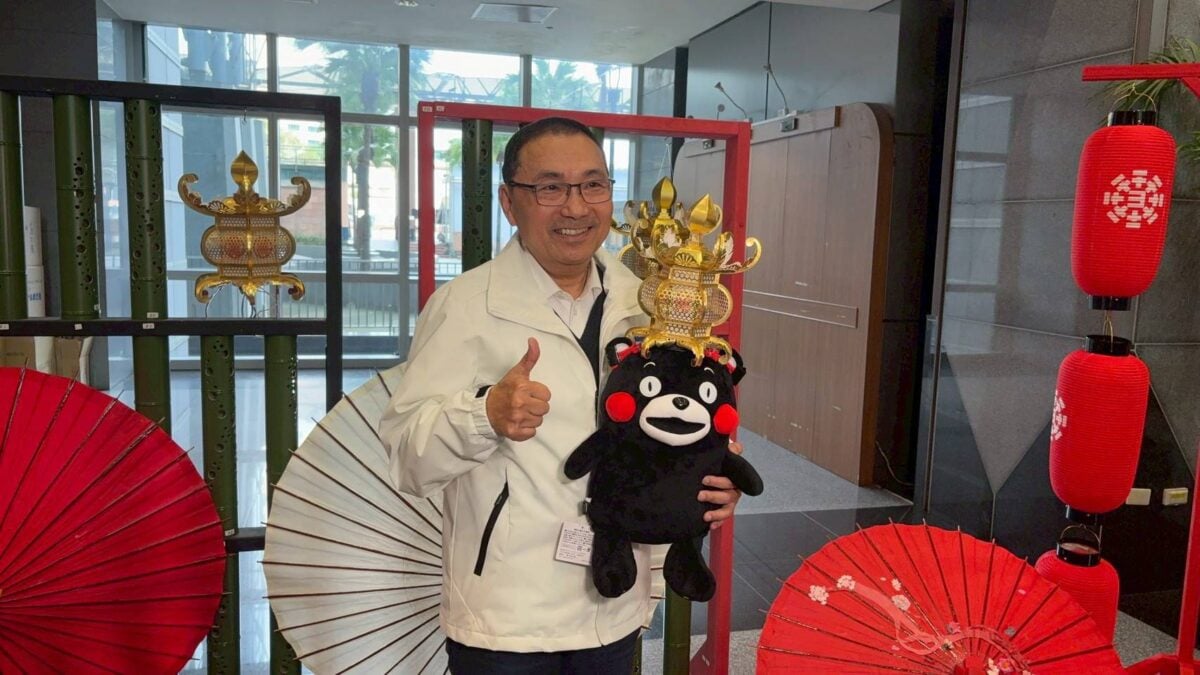▲侯友宜市長與日本燈區合影。