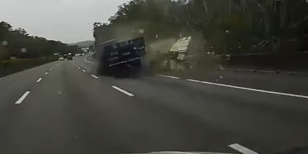 撞擊畫面曝光!國道寶山路段小貨車遭追撞 駕駛臟器外露慘死