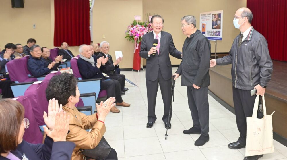 前總統府資政趙守博今辦學術新著發表　蕭萬長、施振榮到場致意祝賀 195