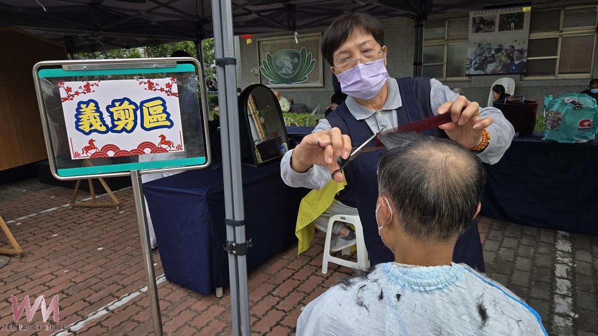 慈濟南投四地同步冬令發放 245戶弱勢家庭圍爐迎新年 - https://www.watchmedia01.com