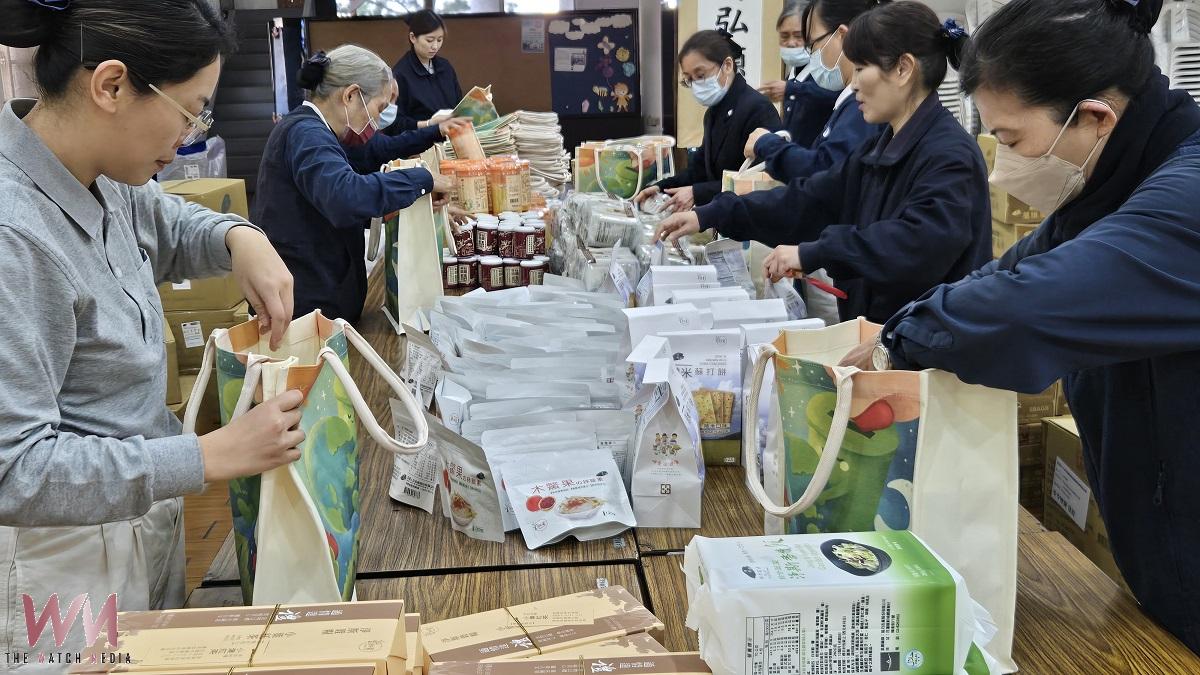 慈濟南投四地同步冬令發放 245戶弱勢家庭圍爐迎新年 - https://www.watchmedia01.com